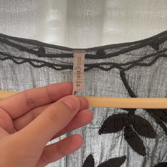 Magnolia Pearl Grey Constance Kimono - Picture 3 of 6